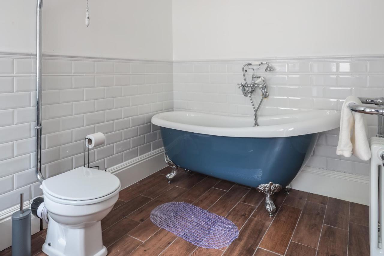 Spacious 4 Bed House In Birmingham, Suitable For Contractors 外观 照片